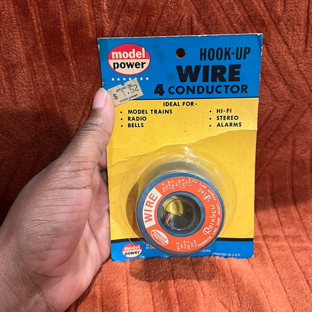 Hook- up wire 4 conductor ( model power )